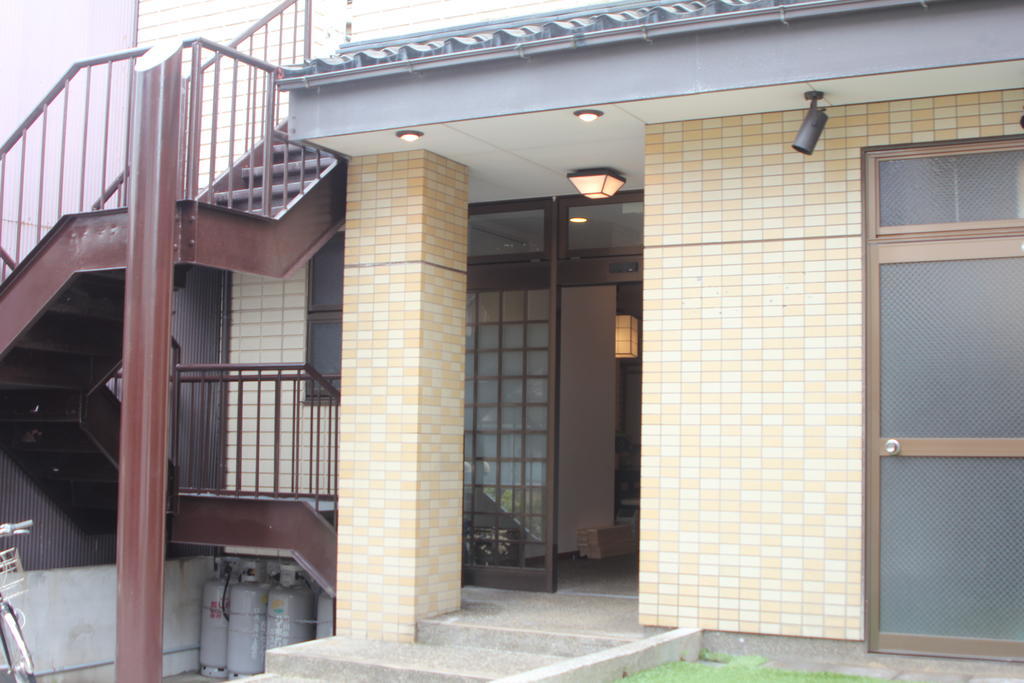 Shaq Bighouse Hostel Kanazawa Exterior photo